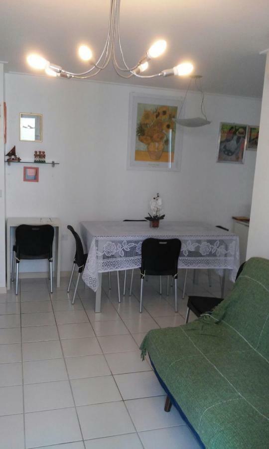 Maceió Na Beira Mar De Pajucara - Edificio Neo 2 - Apartamento Com 02 Quartos - Tem Varanda- Vista Lateral Do Mar - Avenida Doutor Antonio Gouveia 1081- Consumo Eletrico E Pago No Ckeck-Out 1Kwh E 1,35 Reias מראה חיצוני תמונה